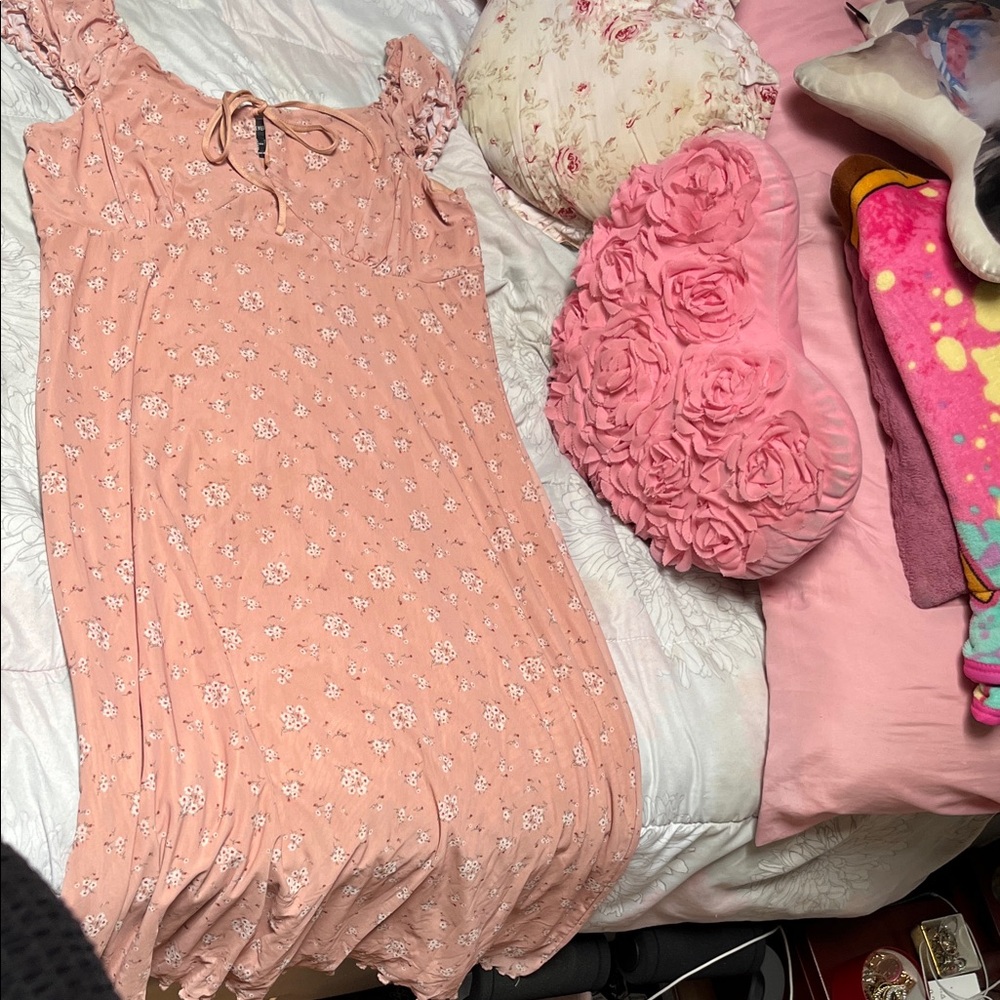 Forever 21 Peach Floral Dress